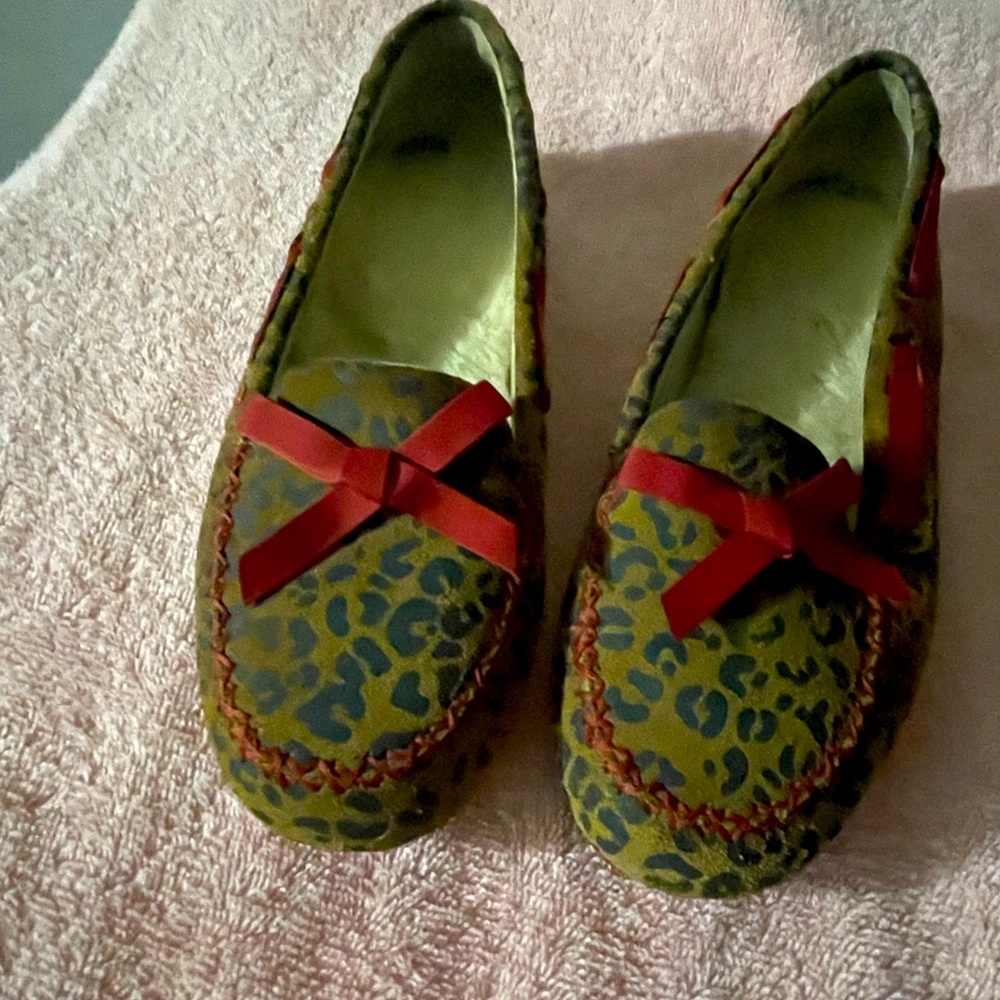 Womens slipper shoes